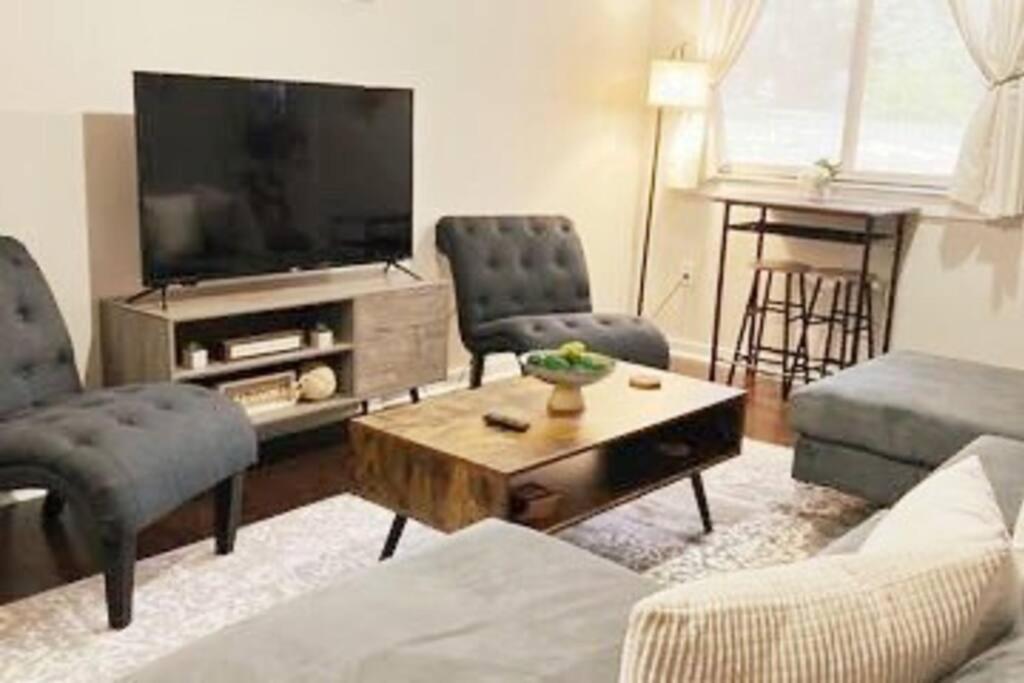 Townhouse In Uptown King Bed-Wi-Fi-Free Parking-Pool Διαμέρισμα Σάρλοτ Εξωτερικό φωτογραφία