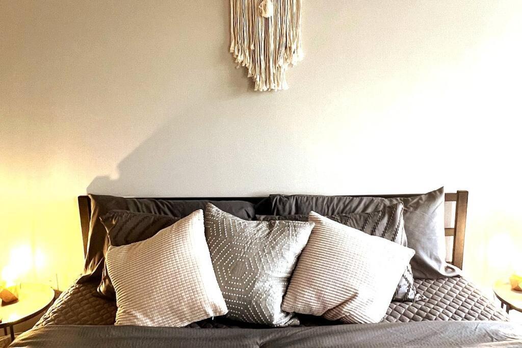 Townhouse In Uptown King Bed-Wi-Fi-Free Parking-Pool Διαμέρισμα Σάρλοτ Εξωτερικό φωτογραφία