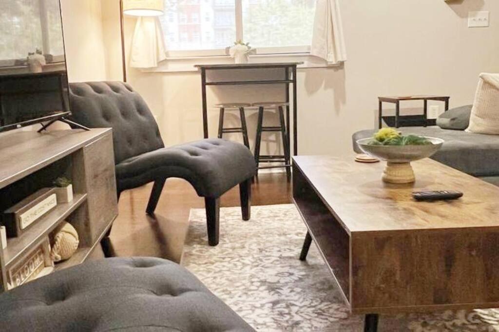 Townhouse In Uptown King Bed-Wi-Fi-Free Parking-Pool Διαμέρισμα Σάρλοτ Εξωτερικό φωτογραφία