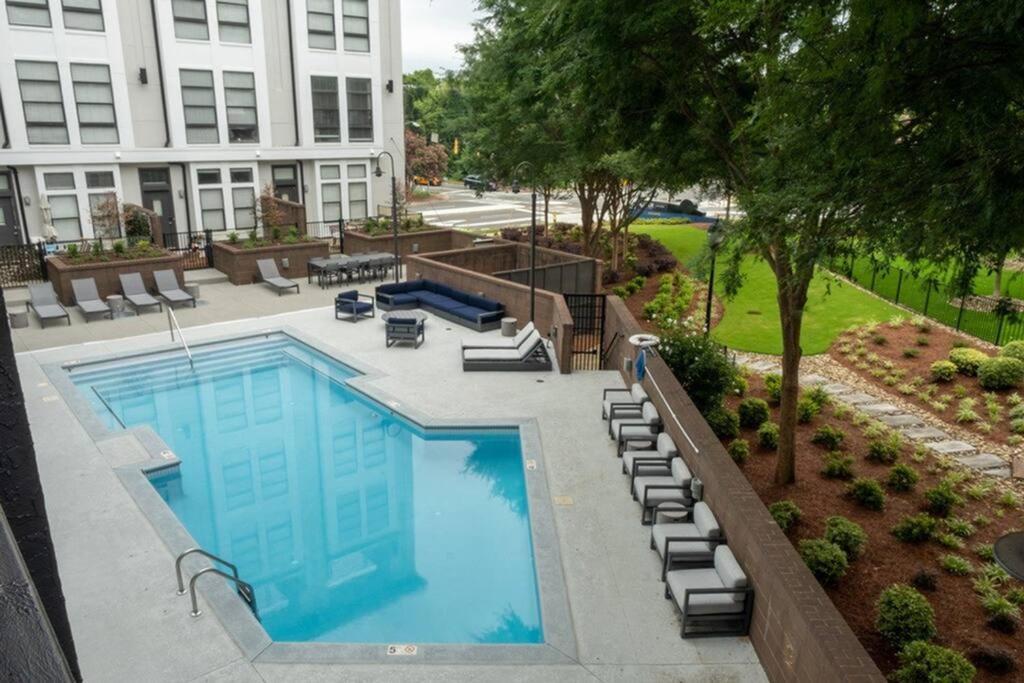 Townhouse In Uptown King Bed-Wi-Fi-Free Parking-Pool Διαμέρισμα Σάρλοτ Εξωτερικό φωτογραφία