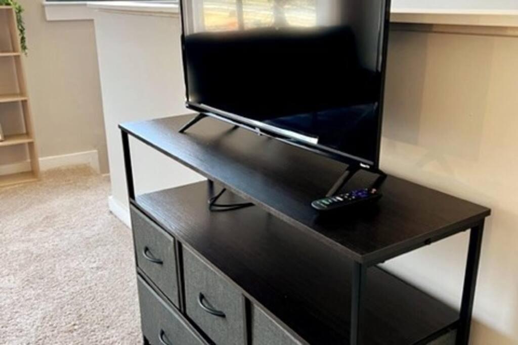 Townhouse In Uptown King Bed-Wi-Fi-Free Parking-Pool Διαμέρισμα Σάρλοτ Εξωτερικό φωτογραφία